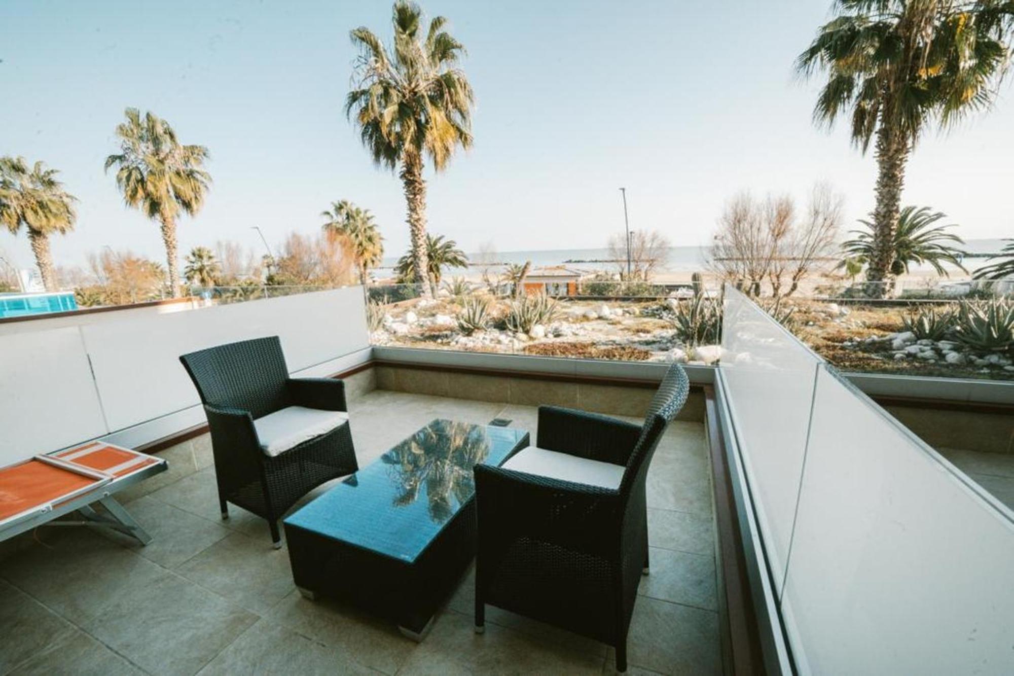 Hotel Continental San Benedetto del Tronto Buitenkant foto